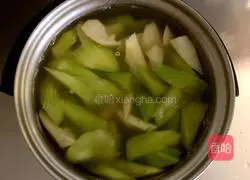 Illustration of how to mix double bamboo shoots 4
