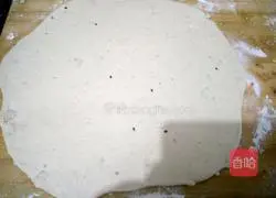 Illustration of how to make sweet potato pot helmet 6