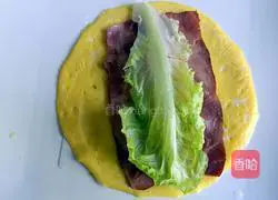 Illustration of how to make bacon and egg pancakes 10