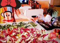 Pickled peppers and kimchi.I can’t finish the extra vegetables to make kimchi.Illustration of how to do it 1