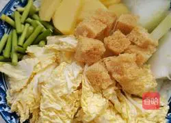 Illustration of Thai Tom Yum Kung Mixed Pot Recipe 2