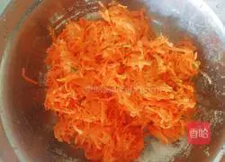Illustration of how to make vegetarian fried carrot balls 5