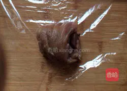 Illustration of how to make elbow rolls with secret sauce 8