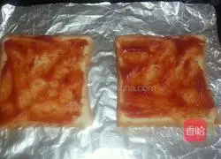  Illustration of making toast pizza 2
