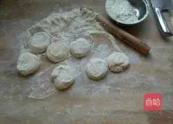 Illustration of how to make rapeseed, tofu and shrimp buns 6