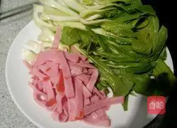 Illustration of how to make stir-fried rice noodles 2
