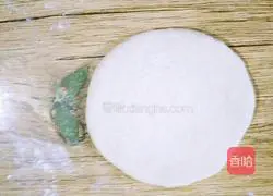 Illustration of how to make Shanxi fried pancakes 12