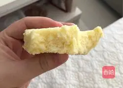 Illustration of how to steam cake in rice cooker 8