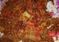 Illustration of how to steam pork with lotus root powder 6