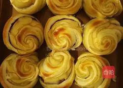 Rose Cinnamon Roll Recipe Illustration 22