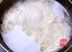 Illustration of how to make tomato braised noodles 9