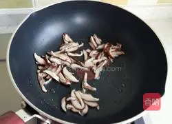 Illustration of how to make boiled dried shreds 3