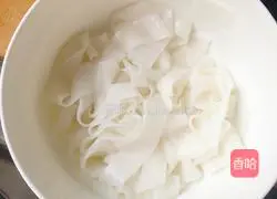 Home-style small pot rice noodles recipe 2
