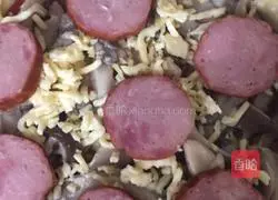 Illustration of how to make oyster mushroom pizza 14