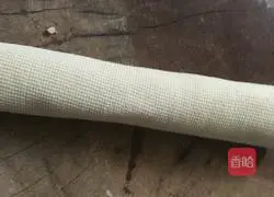 Illustration of how to make thousands of meat rolls 9