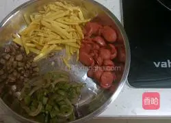 Illustration of how to make pizza with electric pan 6