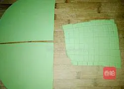 Illustration of how to make handmade two-color hemp food 4