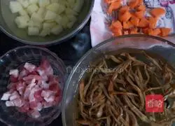 Illustration of how to make Huanghua Braised Noodles 2