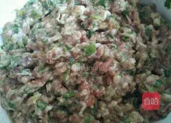 Illustration of how to stuff meat with braised oil gluten 5