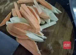 Illustration of how to make fried sweet potato 3