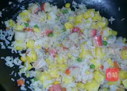 Pineapple paella recipe illustration 6