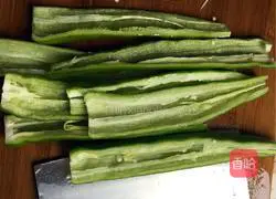 Illustration of how to make meat-stuffed green peppers 6