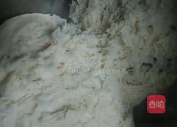 Illustration of how to make pan pot helmet 4