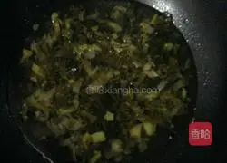 Illustration of how to make pickle and tofu soup 4