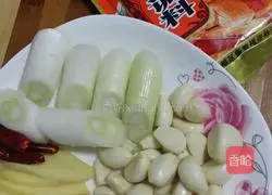 Illustration of braised beef with dried bamboo shoots 1