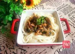 Illustration of how to make braised noodles with chicken and eggplant 11