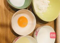 Three-color chiffon Cake recipe illustration 1