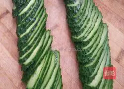 Illustration of how to make cold noodles 1