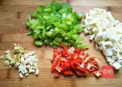 Illustration of how to make assorted fried diced pork 3