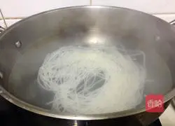 Illustration of how to make beef powder 15