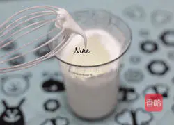 Tiger Skin Cake Roll Recipe Illustration 3