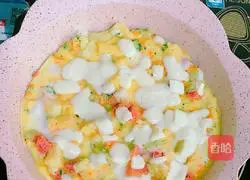 Illustration of how to make steamed bun cheese pizza 8