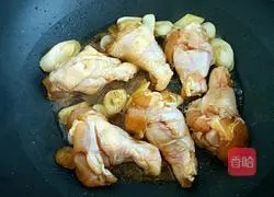 Illustration of how to make cola-braised chicken legs 5