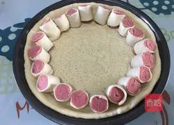 Illustration of how to make sausage and shrimp pizza 10