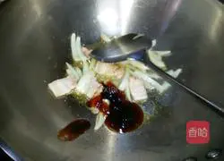 Illustration of how to make seafood mushrooms in oyster sauce 6