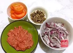 Illustration of how to make fried noodles with fried sauce 4