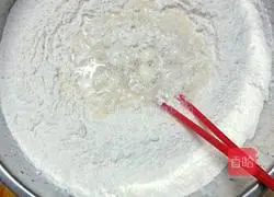 Illustration of how to make fancy buns 3