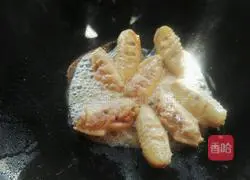 Illustration of how to make braised chicken wings 5