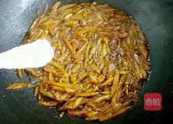 Illustration of how to make braised noodles with eggplant shreds 6