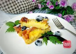 Illustration of how to make a smooth and tender cake that does not require whipping 9