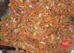 Crispy Beef and Carrot Pie Recipe Illustration 3