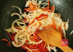 Illustration of how to make satay enoki mushroom and pork slices 5