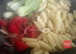 Illustration of how to make fried Italian macaroni 5