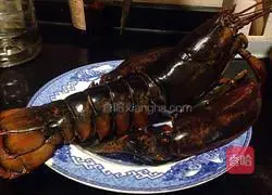 Illustration of how to make garlic lobster with open side 1