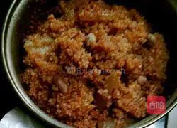 Illustration of how to make steamed pork with rice flour 8