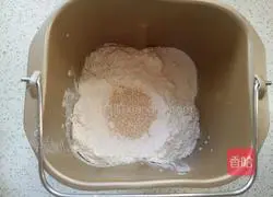 Illustration of how to make raisin garland bread (one fermentation) 3